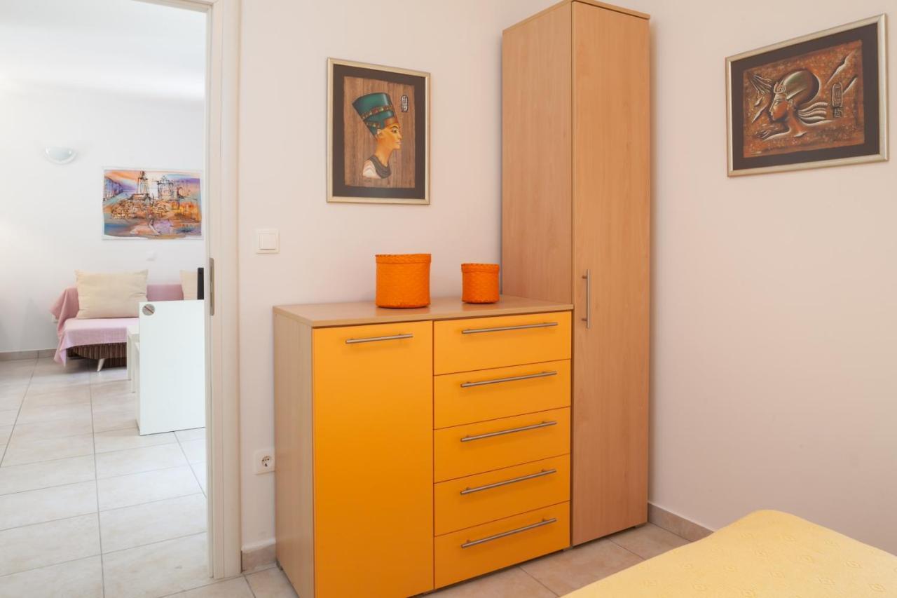 Apartment Bura 1 Макарска Экстерьер фото