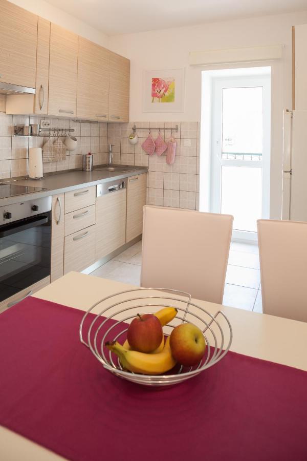 Apartment Bura 1 Макарска Экстерьер фото